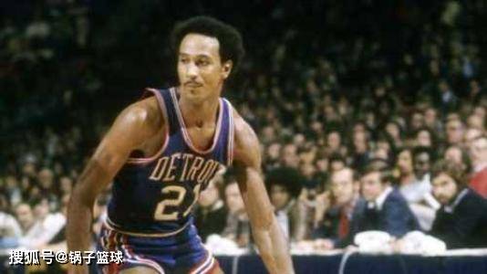 半场战报：国米0-0米兰，劳塔罗、阿切尔比中柱