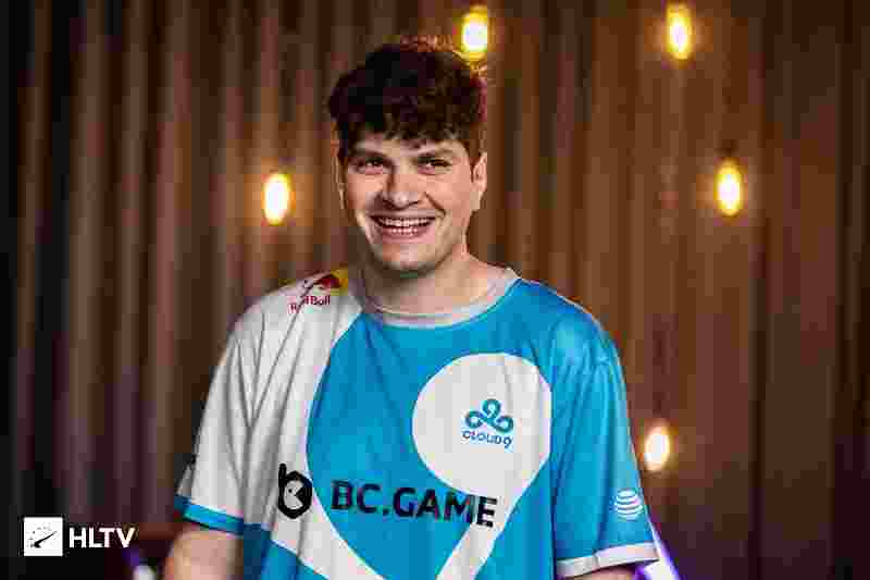 罗马诺独家：奥罗斯科已启程前往英格兰，即将加盟曼联