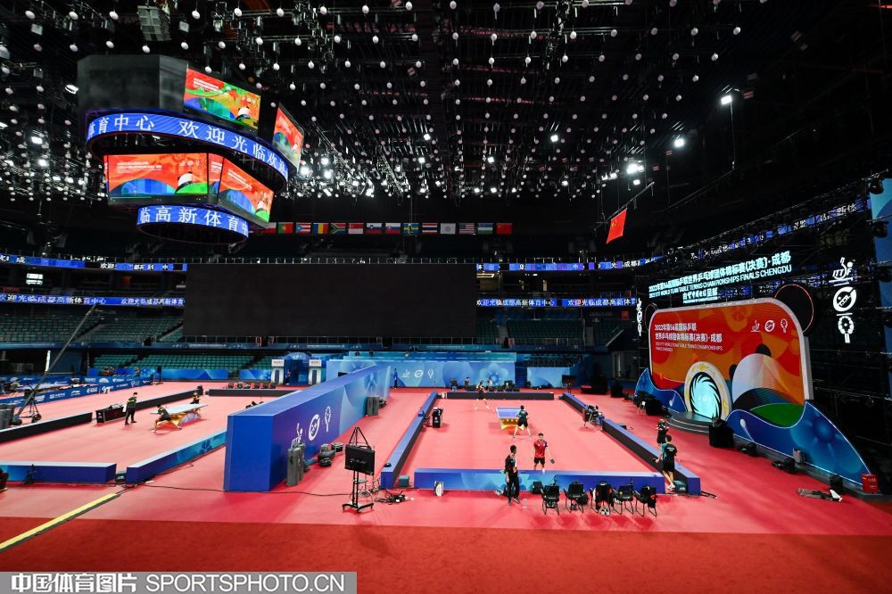 徐根宝：希望海港为国输送更多优秀球员，我们的目标是世界杯